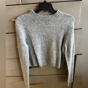 Stradivarius Light Gray Crew Neck Crop Sweater